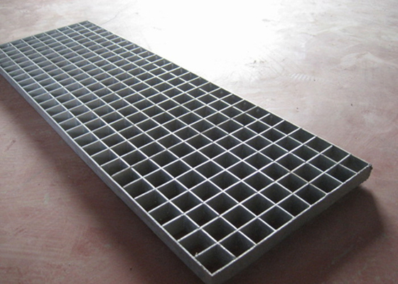 China × 30 3/32 × 3 Presse-Verschluss-Gitter, heißes Bad galvanisierte Boden-Stahl-Gitter fournisseur