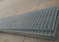 Flussstahl-Plattform-kratzende heiße eingetauchte galvanisierte Stahlstange, die 25mm x 5mm zerreibt fournisseur