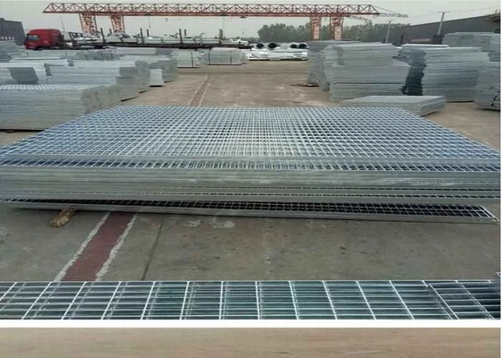China Geschweißte 30 x 3 galvanisierter kratzender dauerhafter Stahlstandard der Sicherheits-ISO9001 fournisseur