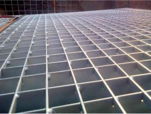 Q235/Q345 Material Quadratentwurf Galvanisiertes Stahl-Abflussgitter