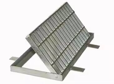 Durable Construction Steel Grating Drain Cover with Customizable Sizes and Debris-Resistant Design for Efficient Stormwater Management