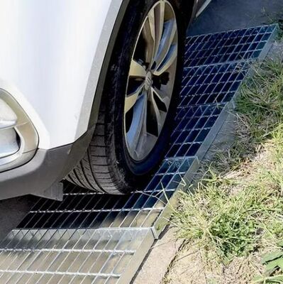 Stahlgitter mit zernförmigem Lagerstahl mit warmgepolsterter Verzinkung und anpassbaren Größen für industrielle Plattformen