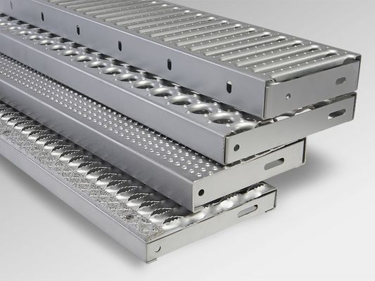 ISO9001 Certified Galvanized Steel Stair Treads with Perforated Metal for Pedestrian Traffic