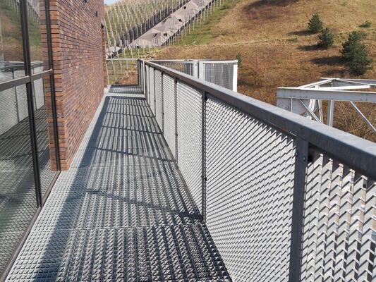 Hohe Festigkeit, Korrosionsbeständigkeit, Druckverschlossene Stahlgitter für eine einfache Installation in Plattformprojekten