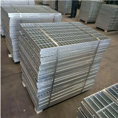 Hot DIP Galvanisiertes Stahlgitter mit 25 x 5 x 3 I-Bar-Typ und 30 mm Lagerbar-Pitch für Schwerlastplattformen