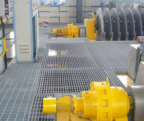 Korrosionsbeständige galvanisierte Stahlgitter mit 38/50/76/100 mm Querschnitt und A36-Grad für Anfahrt und industrielle Verwendung