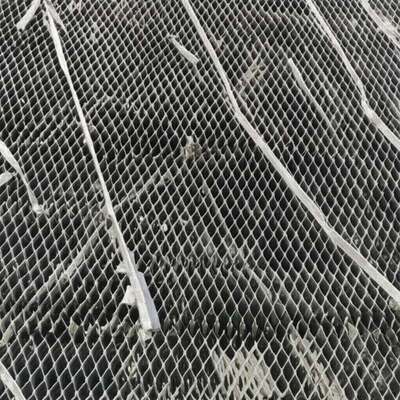 Hot Dip Galvanized Serrated Stainless Steel Grating für industrielle Gehwege und Plattformen