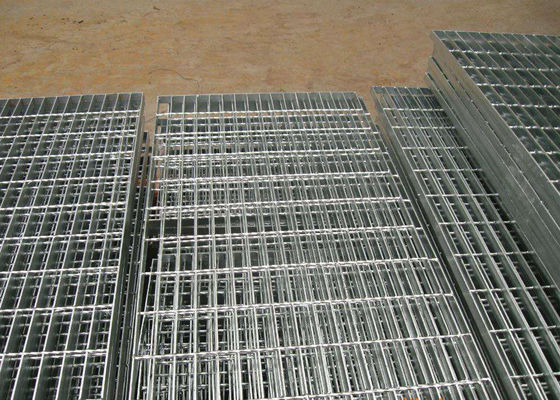 Edelstahl-kratzende Plattform-Neigung 30mm x 100mm, galvanisiertes Stahl-Gitter