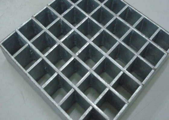 Flussstahl-Hochleistungsstahl, der 75mm x 6mm Metallabfluss-Gitter-Stahlstangen-Gitter zerreibt