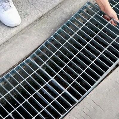 Verzinkte Stahlgitter-Abdeckung mit rutschfester Oberfläche für schwere Grabenentwässerungsanwendungen