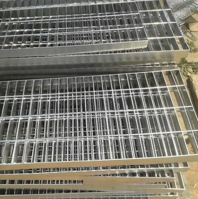 Hot Dip Galvanized Heavy Duty Steel Grating Individualisierbare Metallgitter für industrielle Verwendung